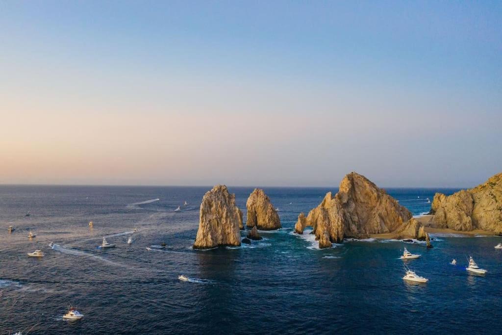 Vacay Condo Walk To The Beach Restaurants & Clubs Cabo San Lucas Eksteriør billede